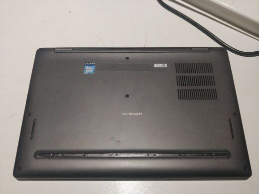 Ультрабук Б-класс Dell Latitude 7420 / 14" (1920x1080) IPS / Intel Core i5-1145G7 (4 (8) ядра по 2.6 - 4.4 GHz) / 8 GB DDR4 / 256 GB SSD / Intel Iris Xe Graphics / WebCam / Windows 10 Ультрабук Б-класс Dell Latitude 7420 / 14" (1920x1080) IPS / Intel Core i5-1145G7 (4 (8) ядра по 2.6 - 4.4 GHz) / 8 GB DDR4 / 256 GB SSD / Intel Iris Xe Graphics / WebCam / Windows 10