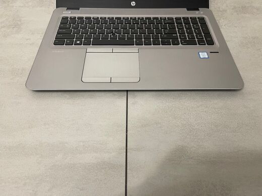 Ультрабук Б-клас HP EliteBook 850 G4 / 15.6" (1366x768) TN / Intel Core i5-7300U (2 (4) ядер по 2.6 - 3.5 GHz) / 16 GB DDR4 / 256 GB SSD / Intel HD Graphics 620 / WebCam