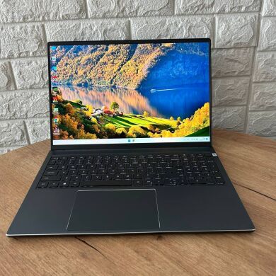 Игровой ноутбук Dell Inspiron 16 7610 / 16" (2560x1600) IPS / Intel Core i7-11800H (8 (16) ядер по 2.3 - 4.6 GHz) / 32 GB DDR4 / 512 GB SSD / nVidia GeForce RTX 3050, 4 GB GDDR6, 128-bit / WebCam