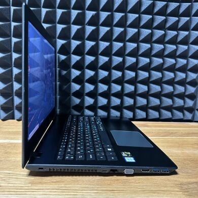 Ноутбук Acer Aspire E5-575G / 15.6" (1920x1080) TN / Intel Core i5-6200U (2 (4) ядра по 2.3 - 2.8 GHz) / 8 GB DDR4 / 128 GB SSD / nVidia GeForce GTX 950M, 2 GB GDDR5, 128-bit / WebCam / Win 10