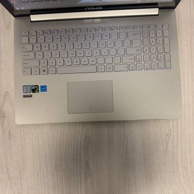 Ігровий ноутбук Б-клас Asus ZenBook Pro UX501VW / 15.6" (3840x2160) IPS Touch / Intel Core i7-6700HQ (4 (8) ядра по 2.6 - 3.5 GHz) / 16 GB DDR4 / 512 GB SSD NVMe / nVidia GeForce GTX 960M, 2 GB GDDR5, 128-bit / WebCam