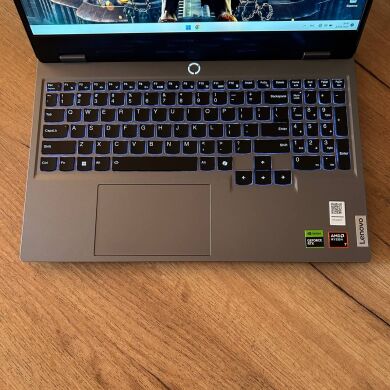 Ігровий ноутбук Lenovo LOQ 15AHP9 / 15.6" (1920x1080) IPS / AMD Ryzen 7 8845HS (8 (16) ядер по 3.8 - 5.1 GHz) / 16 GB DDR5 / 1000 GB SSD / nVidia GeForce RTX 4060, 8 GB GDDR6, 128-bit / WebCam