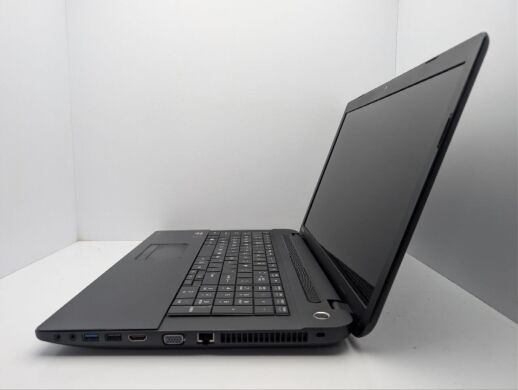 Ноутбук Toshiba Satellite C70-D-A / 17.3" (1600x900) TN / AMD A6-5200 (4 ядра по 2.0 GHz) / 8 GB DDR3 / 240 GB SSD / AMD Radeon HD 8400 Graphics / WebCam