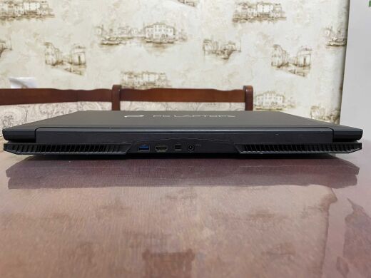 Игровой ноутбук Clevo N170RD / 17.3" (1920x1080) TN / Intel Core i7-6700HQ (4 (8) ядра по 2.6 - 3.5 GHz) / 16 GB DDR3 / 512 GB SSD / nVidia GeForce GTX 960M, 2 GB GDDR5, 128-bit / WebCam Игровой ноутбук Clevo N170RD / 17.3" (1920x1080) TN / Intel Core i7-6700HQ (4 (8) ядра по 2.6 - 3.5 GHz) / 16 GB DDR3 / 512 GB SSD / nVidia GeForce GTX 960M, 2 GB GDDR5, 128-bit / WebCam