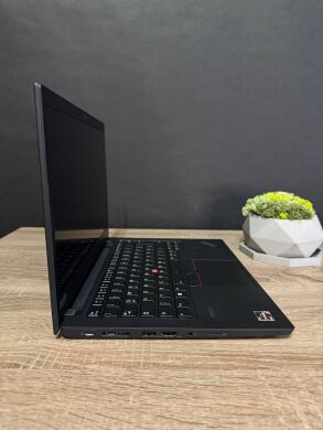 Ультрабук Lenovo ThinkPad T14 / 14" (1920x1080) TN / AMD Ryzen 5 PRO 4650U (6 (12) ядер по 2.1 - 4.0 GHz) / 16 GB DDR4 / 256 GB SSD / AMD Radeon Vega Graphics / WebCam / Win 10