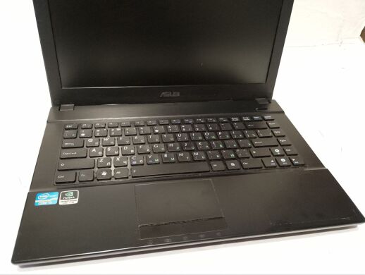 Ноутбук Asus P43S / 14" (1366x768) TN / Intel Core i5-2410M (2 (4) ядра по 2.3 - 2.9 GHz) / 4 GB DDR3 / 500 GB HDD / nVidia GeForce GT 520M, 1GB DDR3, 64-bit / WebCam / Win 7