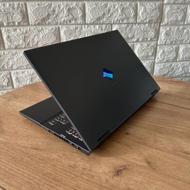 Ігровий ноутбук Б-клас HP Omen 15-en1013dx / 15.6" (1920x1080) IPS / AMD Ryzen 7 5800H (8 (16) ядер по 3.2 - 4.4 GHz) / 16 GB DDR4 / 512 GB SSD / nVidia GeForce RTX 3060, 6 GB GDDR6, 192-bit / WebCam