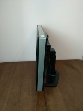 Монитор HP ZR24w / 24" (1920x1200) S-IPS / DVI-D, DisplayPort, VGA, USB / VESA 100x100 Монитор HP ZR24w / 24" (1920x1200) S-IPS / DVI-D, DisplayPort, VGA, USB / VESA 100x100