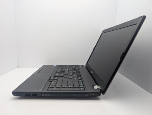 Ноутбук Б-класс Acer TravelMate 5760 / 15.6" (1366x768) TN / Intel Core i3-2328M (2 (4) ядра по 2.2 GHz) / 6 GB DDR3 / 320 GB HDD / Intel HD Graphics 3000 / WebCam / DVD-ROM / АКБ не держит