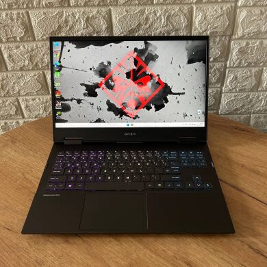 Ігровий ноутбук Б-клас HP Omen 15-en1013dx / 15.6" (1920x1080) IPS / AMD Ryzen 7 5800H (8 (16) ядер по 3.2 - 4.4 GHz) / 16 GB DDR4 / 512 GB SSD / nVidia GeForce RTX 3060, 6 GB GDDR6, 192-bit / WebCam