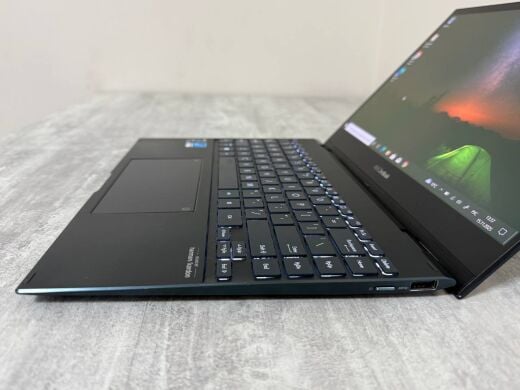 Ультрабук-трансформер Asus ZenBook Flip UX363E / 13.3" (1920x1080) OLED Touch / Intel Core i7-1165G7 (4 (8) ядра по 2.8 - 4.7 GHz) / 16 GB DDR4 / 512 GB SSD / Intel Iris Xe Graphics / WebCam / Win 10 Pro
