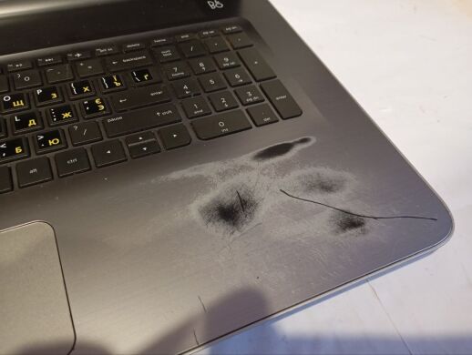 Ноутбук Б-класс HP Pavilion 17-g119dx / 17.3" (1600x900) TN / Intel Core i5-4210U (2 (4) ядра по 1.7 - 2.7 GHz) / 8 GB DDR3 / 250 GB SSD / Intel HD Graphics 4400 / WebCam