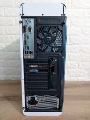 Комплект ПК: GameMax StarLight Tower / Intel Core i5-7500 (4 ядра по 3.4 - 3.8 GHz) / 16 GB DDR4 / 480 GB SSD + 500 GB HDD / AMD Radeon R9 380, 4 GB GDDR5, 256-bit / 600W + Монитор LG 24MB37PM-B / 24" (1920x1080) IPS