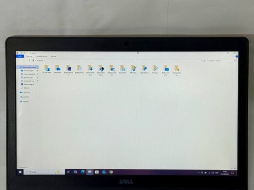 Ноутбук Б-класс Dell Latitude 5580 / 15.6" (1920x1080) TN / Intel Core i5-6300U (2 (4) ядра по 2.4 - 3.0 GHz) / 8 GB DDR4 / 256 GB SSD / Intel HD Graphics 520 / WebCam / Windows 10 Pro Ноутбук Б-класс Dell Latitude 5580 / 15.6" (1920x1080) TN / Intel Core i5-6300U (2 (4) ядра по 2.4 - 3.0 GHz) / 8 GB DDR4 / 256 GB SSD / Intel HD Graphics 520 / WebCam / Windows 10 Pro