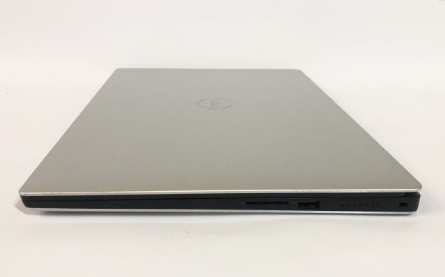 Мобильная рабочая станция Dell Precision 5530 / 15.6" (3840x2160) IPS Touch / Intel Core i7-8850H (6 (12) ядра по 2.6 - 4.3 GHz) / 16 GB DDR4 / 512 GB SSD / nVidia Quadro P1000, 4 GB GDDR5, 128-bit / WebCam / Win 11 Pro
