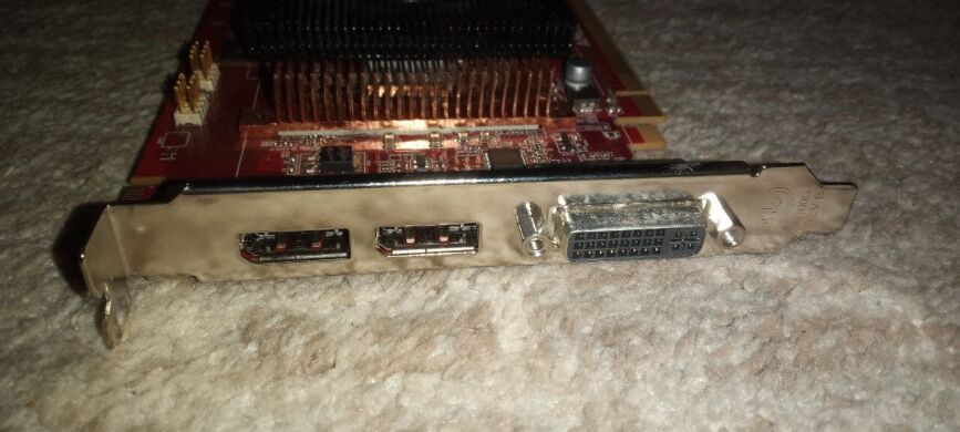 Дискретная видеокарта AMD FirePro W5000, 2 GB GDDR5, 256-bit / 1x HDMI, 2x DisplayPort