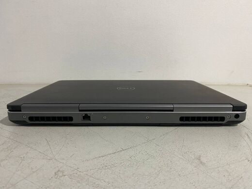 Мобильная рабочая станция Dell Precision 7510 / 15.6" (1920x1080) IPS / Intel Core i5-6300HQ (4 ядра по 2.3 - 3.2 GHz) / 16 GB DDR4 / 256 GB SSD / nVidia Quadro M1000M, 2 GB GDDR5, 128-bit / WebCam