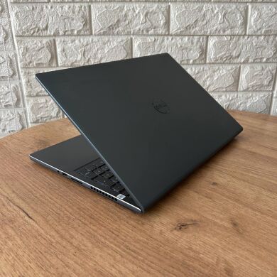 Игровой ноутбук Dell Inspiron 16 7610 / 16" (2560x1600) IPS / Intel Core i7-11800H (8 (16) ядер по 2.3 - 4.6 GHz) / 32 GB DDR4 / 512 GB SSD / nVidia GeForce RTX 3050, 4 GB GDDR6, 128-bit / WebCam