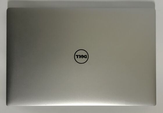 Мобильная рабочая станция Dell Precision 5530 / 15.6" (3840x2160) IPS Touch / Intel Core i7-8850H (6 (12) ядра по 2.6 - 4.3 GHz) / 16 GB DDR4 / 512 GB SSD / nVidia Quadro P1000, 4 GB GDDR5, 128-bit / WebCam / Win 11 Pro