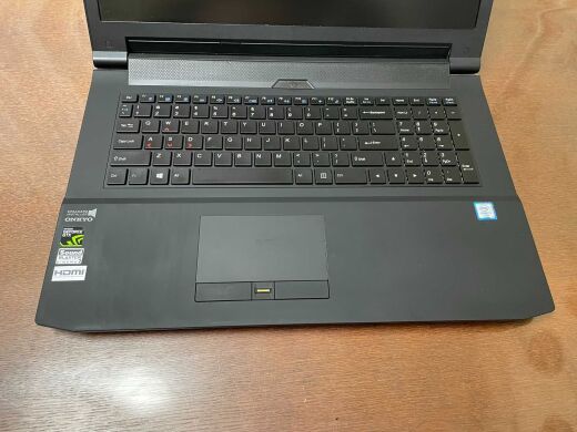 Игровой ноутбук Clevo N170RD / 17.3" (1920x1080) TN / Intel Core i7-6700HQ (4 (8) ядра по 2.6 - 3.5 GHz) / 16 GB DDR3 / 512 GB SSD / nVidia GeForce GTX 960M, 2 GB GDDR5, 128-bit / WebCam Игровой ноутбук Clevo N170RD / 17.3" (1920x1080) TN / Intel Core i7-6700HQ (4 (8) ядра по 2.6 - 3.5 GHz) / 16 GB DDR3 / 512 GB SSD / nVidia GeForce GTX 960M, 2 GB GDDR5, 128-bit / WebCam