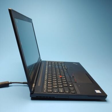 Мобільна робоча станція Б-клас Lenovo ThinkPad P51 / 15.6" (1920x1080) IPS / Intel Core i7-7700HQ (4 (8) ядер по 2.8 - 3.8 GHz) / 8 GB DDR4 / 256 GB SSD / nVidia Quadro M1200, 4 GB GDDR5, 128-bit / WebCam / Win 10 Pro Мобільна робоча станція Б-клас Lenovo ThinkPad P51 / 15.6" (1920x1080) IPS / Intel Core i7-7700HQ (4 (8) ядер по 2.8 - 3.8 GHz) / 8 GB DDR4 / 256 GB SSD / nVidia Quadro M1200, 4 GB GDDR5, 128-bit / WebCam / Win 10 Pro
