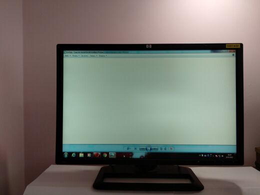 Монитор HP ZR24w / 24" (1920x1200) S-IPS / DVI-D, DisplayPort, VGA, USB / VESA 100x100 Монитор HP ZR24w / 24" (1920x1200) S-IPS / DVI-D, DisplayPort, VGA, USB / VESA 100x100