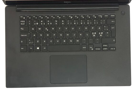 Мобильная рабочая станция Dell Precision 5530 / 15.6" (3840x2160) IPS Touch / Intel Core i7-8850H (6 (12) ядра по 2.6 - 4.3 GHz) / 16 GB DDR4 / 512 GB SSD / nVidia Quadro P1000, 4 GB GDDR5, 128-bit / WebCam / Win 11 Pro