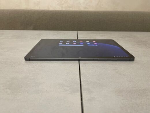 Планшет Б-клас Samsung Galaxy Tab S9 FE (SM-X518U) / 10.9" (2304x1440) TFT / Samsung Exynos 1380 (8 ядер по 2.4 GHz) / 6 GB RAM / 128 GB Memory / Mali-G68 MP5