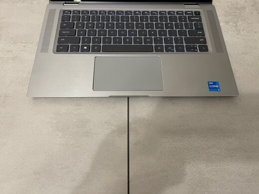 Ноутбук-трансформер Б-класс Dell Latitude 9520 2-in-1 / 15.6" (1920x1080) IPS Touch / Intel Core i5-1145G7 (4 (8) ядра по 4.4 GHz) / 16 GB DDR4 / 256 GB SSD M.2 / Intel Iris Xe Graphics / WebCam