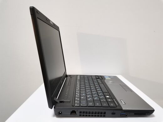 Fujitsu LifeBook P702 / 12.1" (1366x768) TN / Intel Core i5-3320M (2 (4) ядра по 2.6 - 3.3 GHz) / 8 GB DDR3 / 500 GB HDD / WebCam