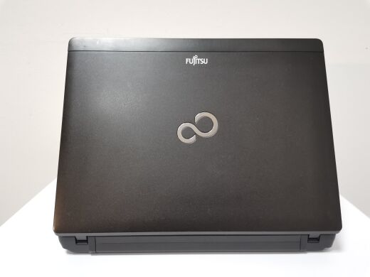 Fujitsu LifeBook P702 / 12.1" (1366x768) TN / Intel Core i5-3320M (2 (4) ядра по 2.6 - 3.3 GHz) / 8 GB DDR3 / 500 GB HDD / WebCam