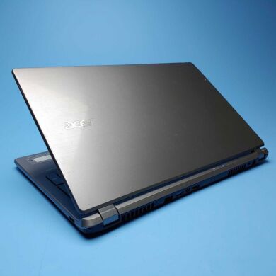 Ігровий ноутбук Acer Aspire V5 573PG / 15.6" (1366x768) TN Touch / Intel Core i5-4210U (2 (4) ядра по 1.7 - 2.7 GHz) / 8 GB DDR3 / 128 GB SSD / nVidia GeForce GTX 850M, 4 GB DDR3, 128-bit / WebCam / Win 10 Home
