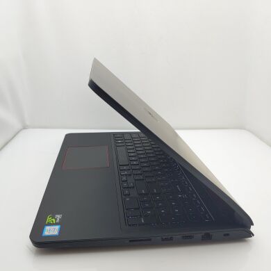 Игровой ноутбук Б-класс Dell Inspiron 15-7559 / 15.6" (1920x1080) IPS / Intel Core i7-6700HQ (4 (8) ядра по 2.6 - 3.5 GHz) / 8 GB DDR3 / 512 GB SSD / nVidia GeForce GTX 960M, 4 GB GDDR5, 128-bit / WebCam / Win 10 Home