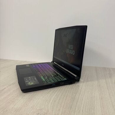 Ігровий ноутбук Б-клас MSI Bravo 15 C7VFK / 15.6" (1920x1080) IPS / AMD Ryzen 7 7735HS (8 (16) ядер по 3.2 - 4.75&nbsp;GHz) / 16 GB DDR5 / 512 GB SSD NVMe / nVidia GeForce RTX 4060, 8 GB GDDR6, 128-bit / WebCam