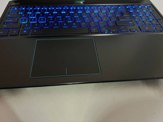 Игровой ноутбук Б-класс Dell G3 3590 / 15.6" (1920x1080) IPS / Intel Core i7-9750H (6 (12) ядер по 2.6 - 4.5 GHz) / 16 GB DDR4 / 512 GB SSD / nVidia GeForce GTX 1660 Ti, 6 GB GDDR6, 192-bit / WebCam