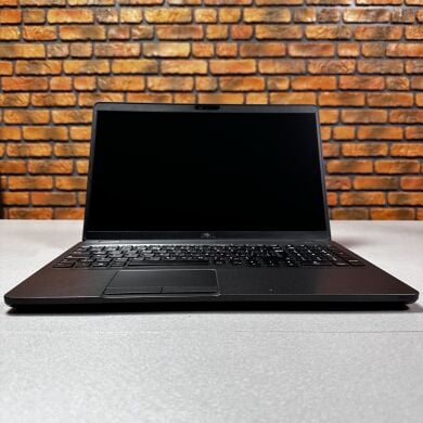 Мобильная рабочая станция Dell Precision 3540 / 15.6" (1920x1080) IPS / Intel Core i5-8365U (4 (8) ядра по 1.6 - 4.1 GHz) / 8 GB DDR4 / 256 GB SSD / Intel UHD Graphics / WebCam / Усиленная АКБ