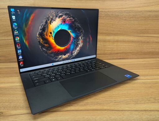 Мобільна робоча станція Dell Precision 5560 / 15.6" (1920x1080) IPS / Intel Core i7-11850H (8 (16) ядер по 2.5 - 4.8 GHz) / 32 GB DDR4 / 512 GB SSD / nVidia Quadro T1200, 4 GB GDDR6, 128-bit / WebCam / TouchID / Windows 11