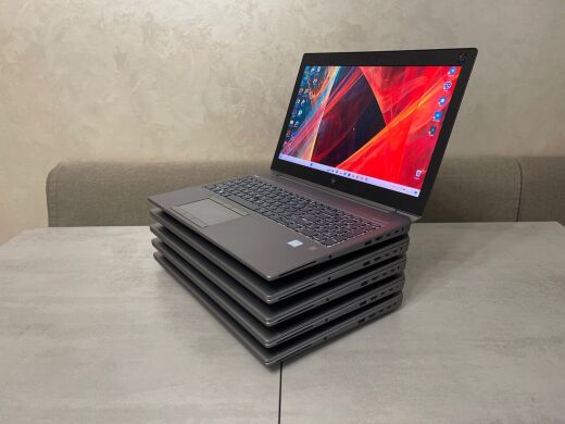 Мобільна робоча станція HP ZBook 15 G5 / 15.6" (3840x2160) IPS / Intel Core i7-8750H (6 (12) ядер по 2.2 - 4.1 GHz) / 32 GB DDR4 / 512 GB SSD M.2 / nVidia Quadro P2000, 4 GB GDDR5, 128-bit / WebCam