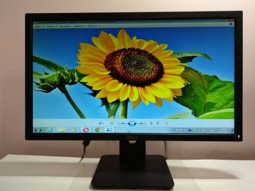 Монитор Dell E2216H / 21.5" (1920x1080) TN / 1x DP, 1x VGA Монитор Dell E2216H / 21.5" (1920x1080) TN / 1x DP, 1x VGA