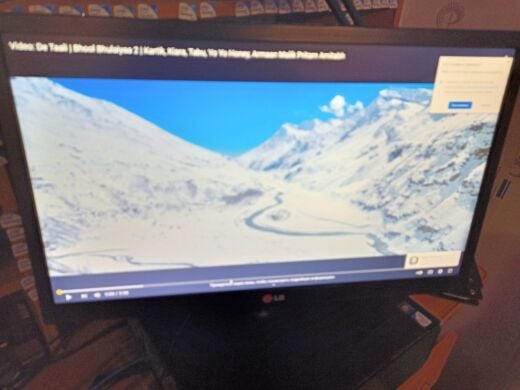 Монітор LG 22M35A-B / 21.5" (1920x1080) TN+film / VGA / VESA 75x75 