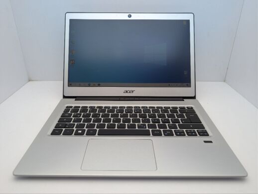 Ноутбук Acer Swift 1 (SF113-31) / 13.3" (1920x1080) TN / Intel Pentium N4200 (4 ядра по 1.1 - 2.5 GHz) / 4 GB DDR3 / 120 GB SSD / Intel HD Graphics 505 / WebCam