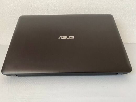 Ноутбук Asus R541U / 15.6" (1920x1080) IPS / Intel Core i5-7200U (2 (4) ядра по 2.5 - 3.1 GHz) / 12 GB DDR4 / 256 GB SSD / nVidia GeForce 920M, 2 GB DDR3, 64-bit / WebCam / DVD-ROM
