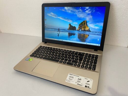 Ноутбук Asus R541U / 15.6" (1920x1080) IPS / Intel Core i5-7200U (2 (4) ядра по 2.5 - 3.1 GHz) / 12 GB DDR4 / 256 GB SSD / nVidia GeForce 920M, 2 GB DDR3, 64-bit / WebCam / DVD-ROM