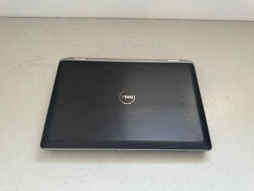 Ноутбук Б-класс Dell Latitude E6530 / 15.6" (1366x768) TN / Intel Core i5-3320M (2 (4) ядра по 2.6 - 3.3 GHz) / 8 GB DDR3 / 128 GB SSD / Intel HD Graphic 4000 / DVD-ROM