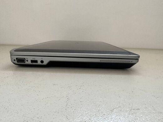 Ноутбук Б-класс Dell Latitude E6530 / 15.6" (1366x768) TN / Intel Core i5-3320M (2 (4) ядра по 2.6 - 3.3 GHz) / 8 GB DDR3 / 128 GB SSD / Intel HD Graphic 4000 / DVD-ROM