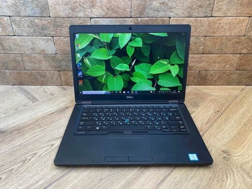 Ноутбук Dell Latitude 5480 / 14" (1920x1080) IPS / Intel Core i5-7440HQ (4 ядра по 2.8 - 3.8 GHz) / 8 GB DDR4 / 256 GB SSD / nVidia GeForce 930MX, 2 GB DDR3, 64-bit / WebCam / USB 3.1 / HDMI