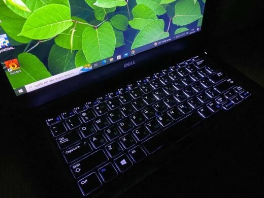 Ноутбук Dell Latitude 5480 / 14" (1920x1080) IPS / Intel Core i5-7440HQ (4 ядра по 2.8 - 3.8 GHz) / 8 GB DDR4 / 256 GB SSD / nVidia GeForce 930MX, 2 GB DDR3, 64-bit / WebCam / USB 3.1 / HDMI