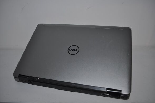 Ноутбук Dell Latitude E6540 / 15.6" (1366x768) TN / Intel Core i5-4310M (2 (4) ядра по 2.7 - 3.4 GHz) / 8 GB DDR3 / 500 GB HDD NEW / Intel HD Graphic 4600 / WebCam / DVD-ROM