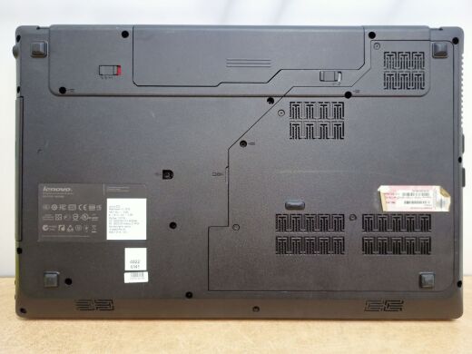 Ноутбук Lenovo G780 / 17.3" (1600x900) TN / Intel Core i5-3320M (2 (4) ядра по 2.6 - 3.3 GHz) / 8 GB DDR3 / 120 GB SSD / Intel HD Graphics 4000 / WebCam