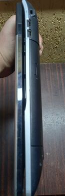 Ноутбук Samsung NP305E7A / 17.3" (1600x900) TN / AMD A6-3420M (4 ядра по 1.5 - 2.4 GHz) / 4 GB DDR3 / 240 GB SSD NEW / AMD Radeon HD 7430M, 1 GB DDR3, 64-bit / WebCam 